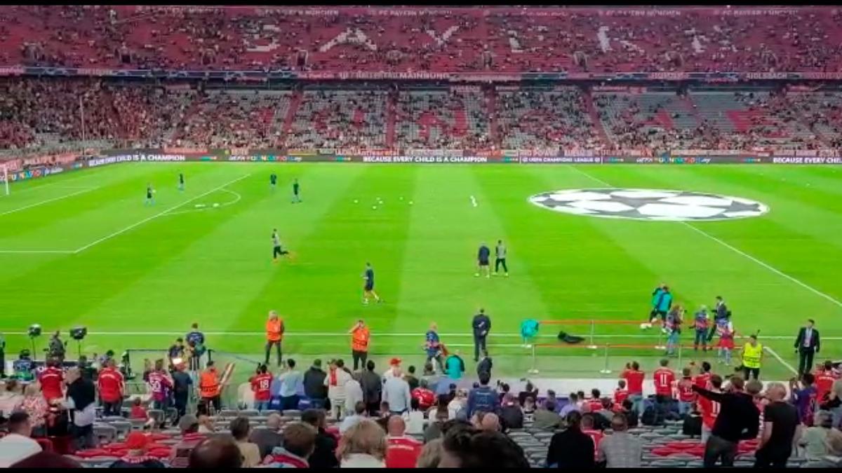 Entra Ter Stegen a calentar en el Allianz Arena
