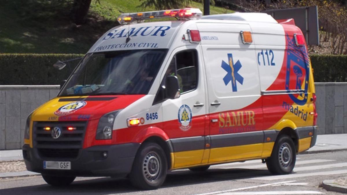 Ambulancia del Samur, en las calles de Madrid.