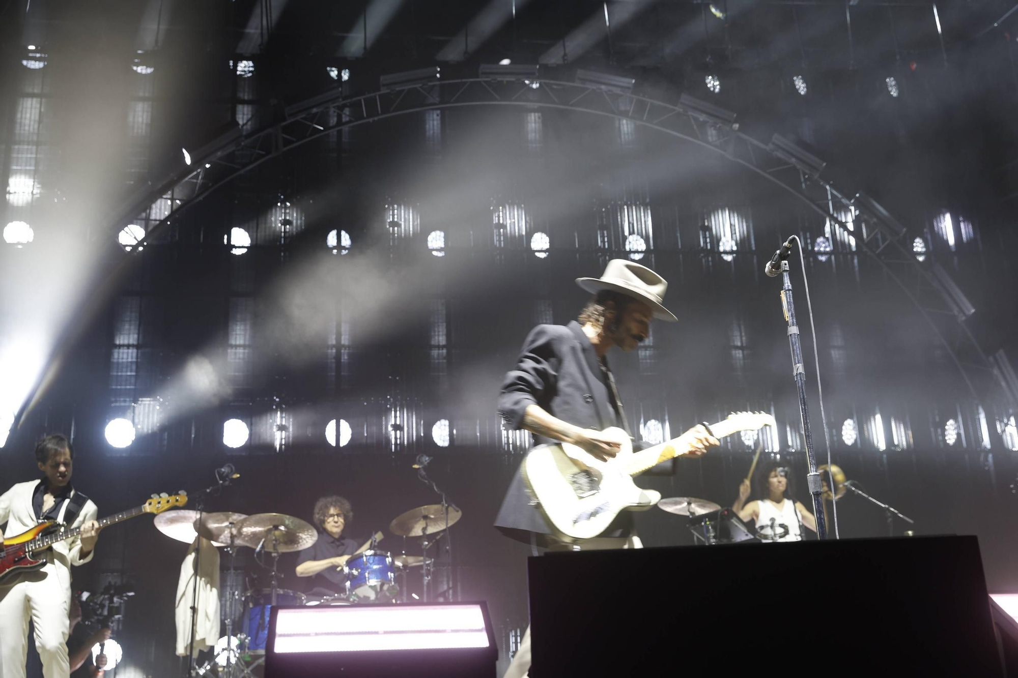 El concierto de Leiva en el Gijón Life, en imágenes