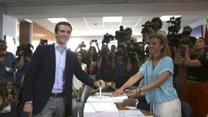 Pablo Casado vota en las primarias de 2018 del PP, en una imagen de archivo.