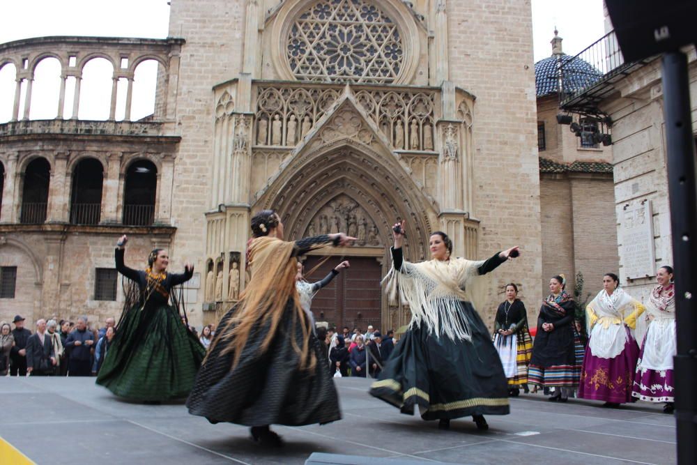 Estreno de los Balls al Carrer de las Fallas 2020