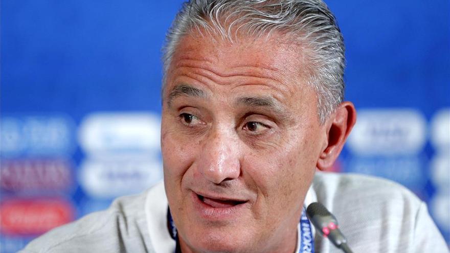 Tite tiene un autocar