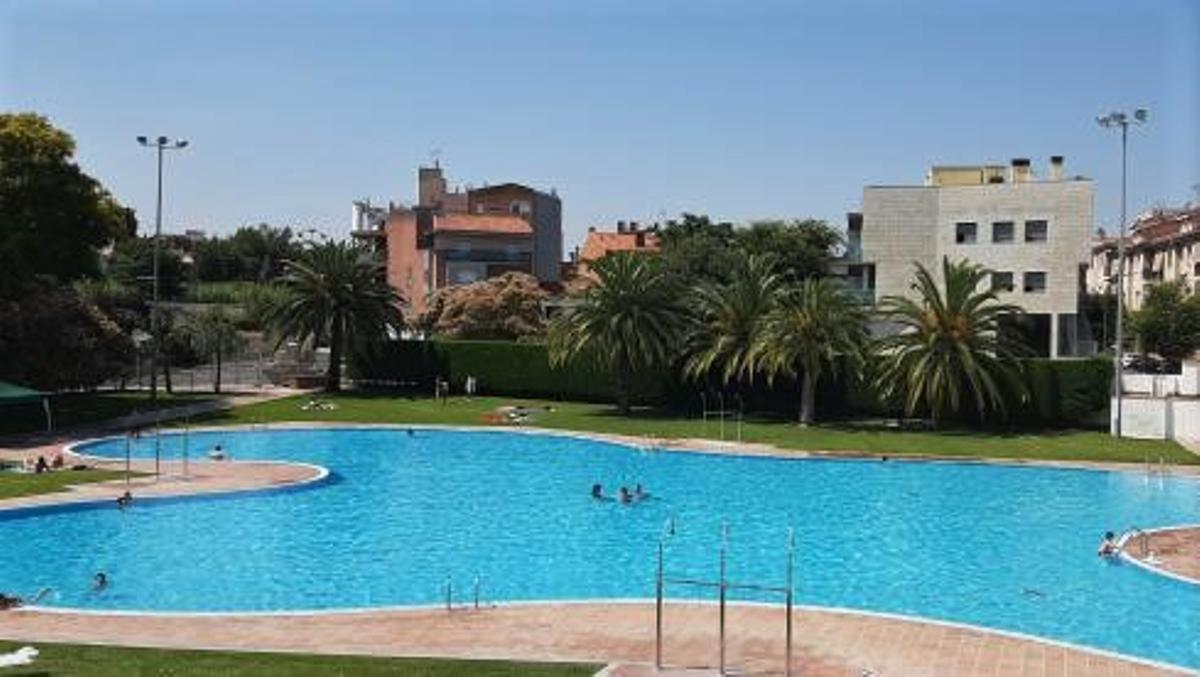 La piscina de Ca n’Arimon de Mollet del Vallès es prepara per a la temporada d’estiu