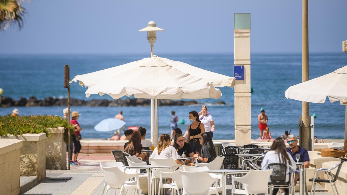 Una terraza de verano.