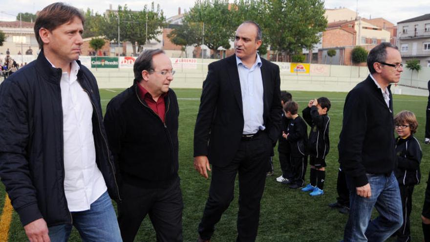 Esteve Olivella (esquerra) i Andreu Subies, president de la FCF (dreta), en una visita a Navarcles.