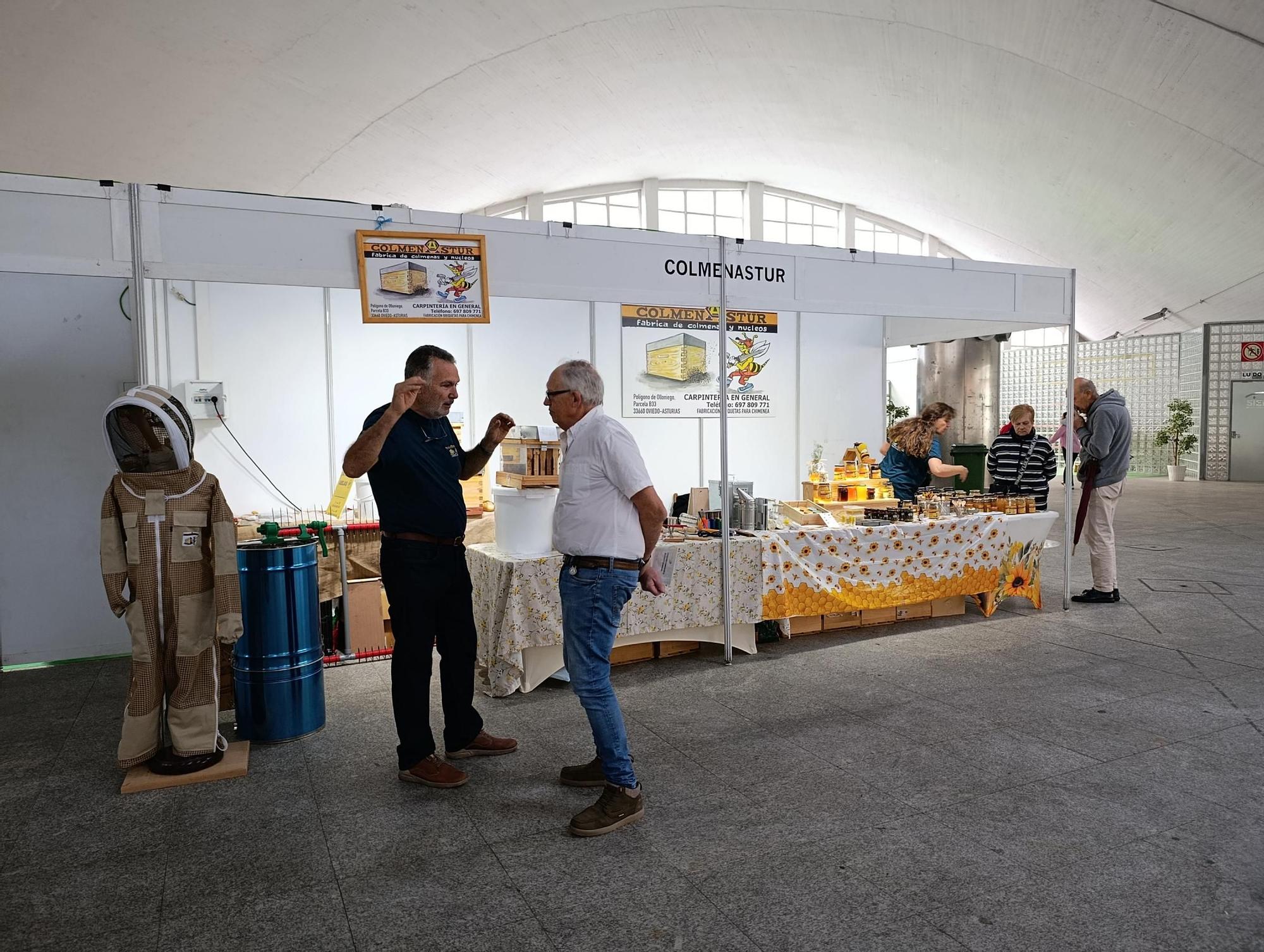 Lleno en la muestra agroalimentaria de la Plaza de Abastos de La Pola