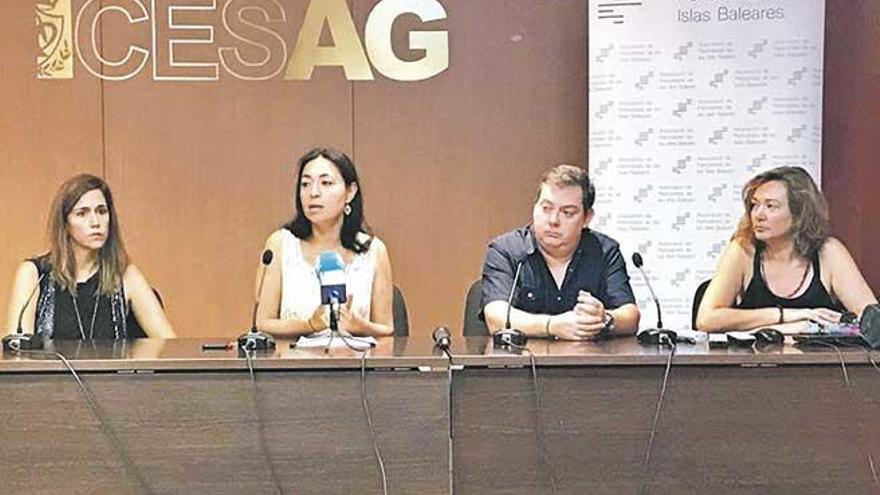 Mariona Fuster, Ángeles Durán, Lorenzo Marina y Alicia González.