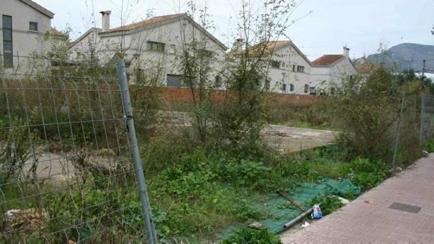 Compromís alertó del abandono de los solares de la avenida del Mar de Orpesa