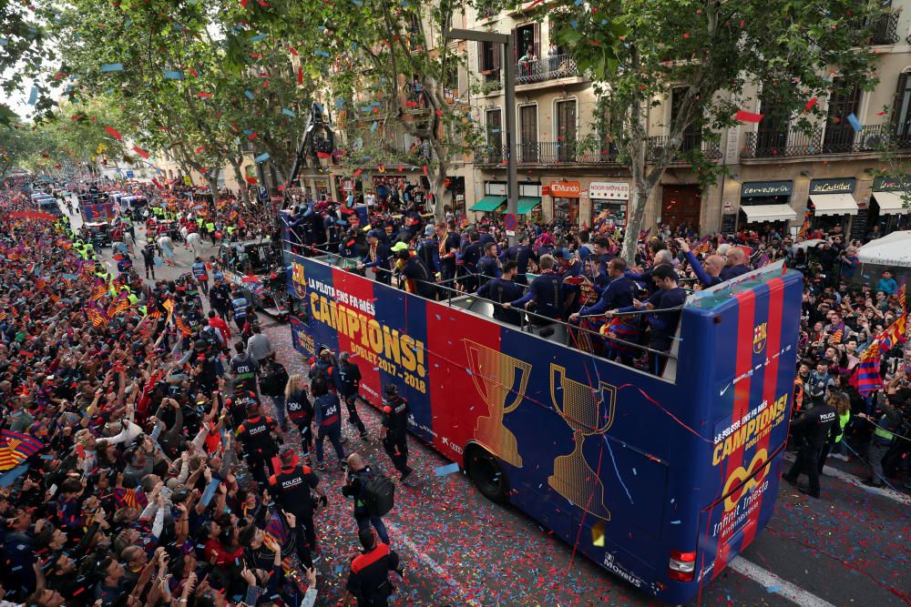 Rua del Barça: les millors fotos de la festa dels campions