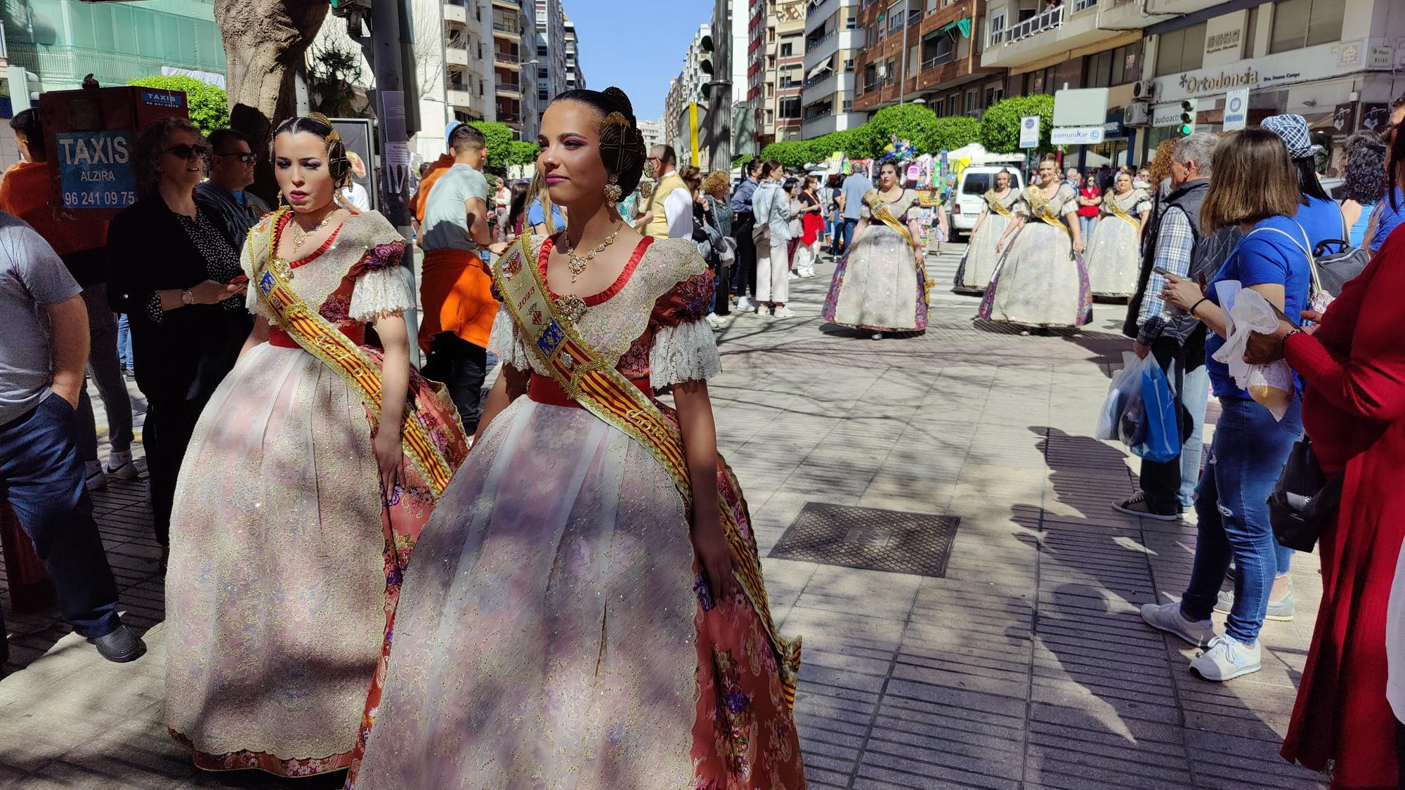 Revive la tercera 'mascletà' de las Fallas de Alzira con esta selección de fotografías