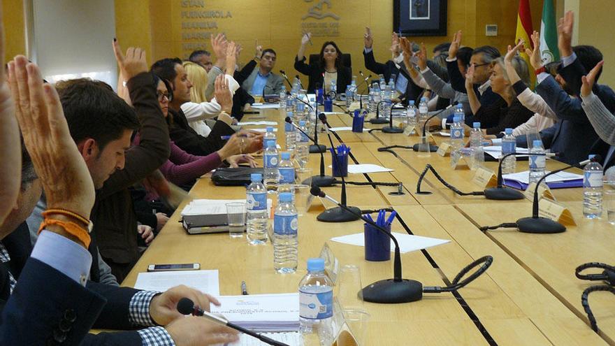 Imagen de la votación de los presupuestos en la asamblea de la Mancomunidad Occidental.