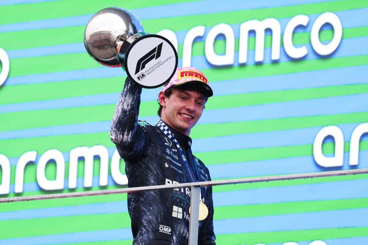 Antonelli celebra su victoria