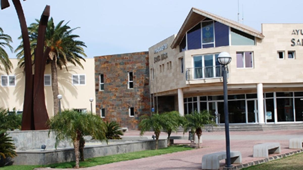 Imagen del las oficinas municipales en Vecindario del Ayuntamiento de Santa Lucía.