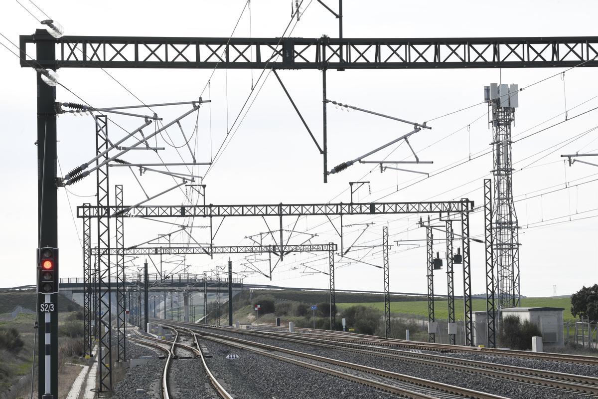 Retards de 30 minuts dels trens que circulen entre Girona i Maçanet Retards de 30 minuts dels trens que circulen entre Girona i Maçanet