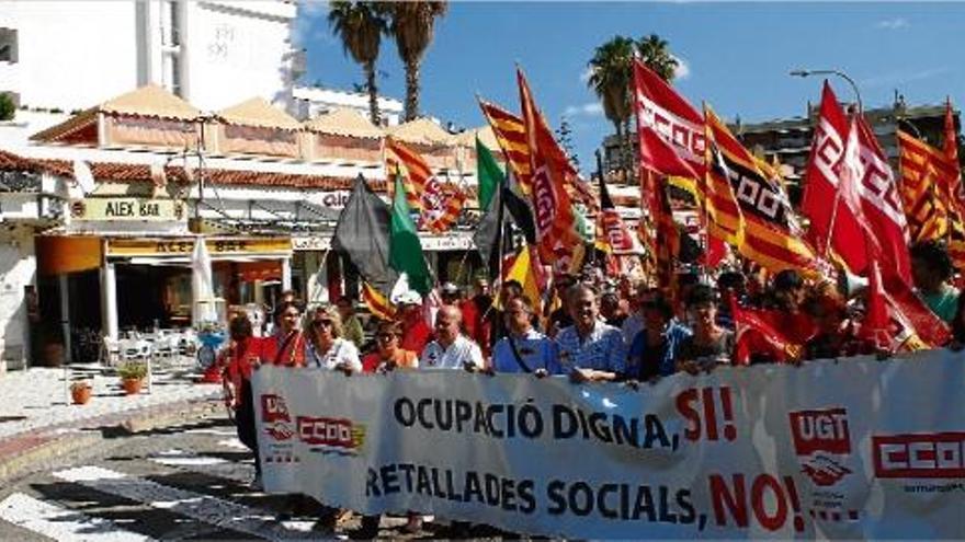 Els sindicats, satisfets per la renúncia de Lloret al Saloufest