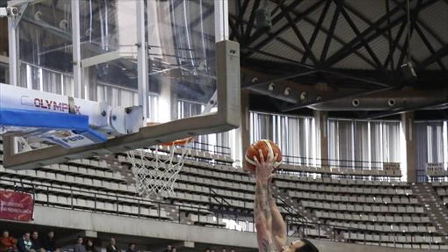 El TAU Castelló se consolida en la zona de ‘play-off’ con un claro triunfo