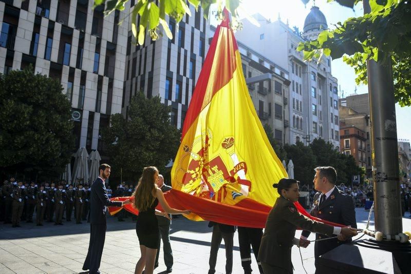 Izado de bandera por el Día de las Fuerzas Armadas