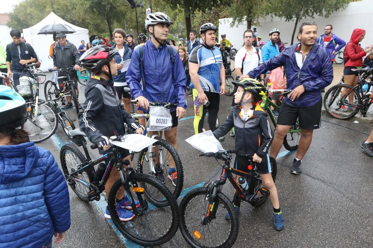 La Fiesta de la Bicicleta desafía a la lluvia