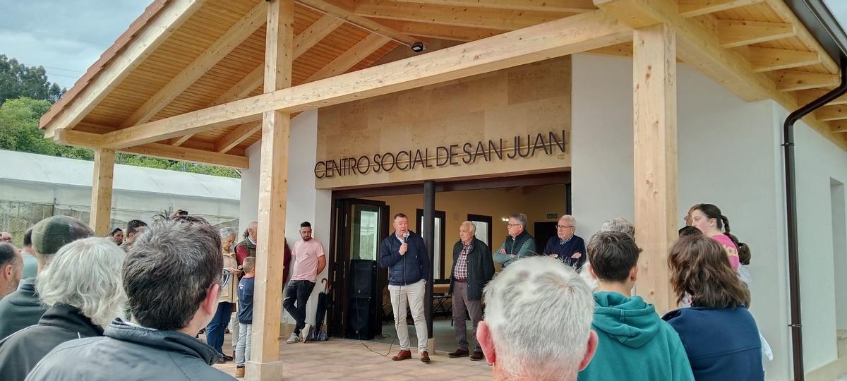 La inauguración del centro social de San Juan de Villapañada, en imágenes