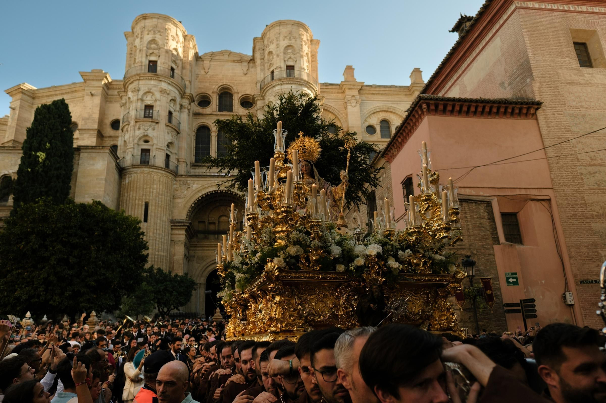 Procesión de la Divina Pastora de Málaga por su Coronación Canónica