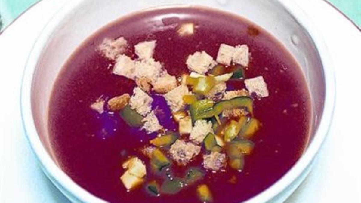 El gazpacho es el plato de referencia en la cocina de verano.