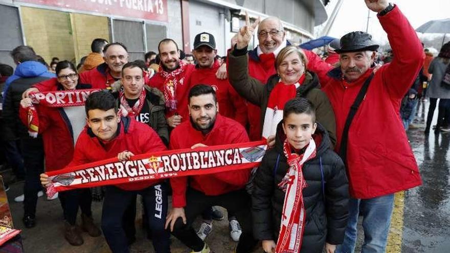 Aficionados de la peña Sobia.