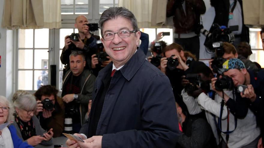 Mélenchon ve positiva la elevada abstención