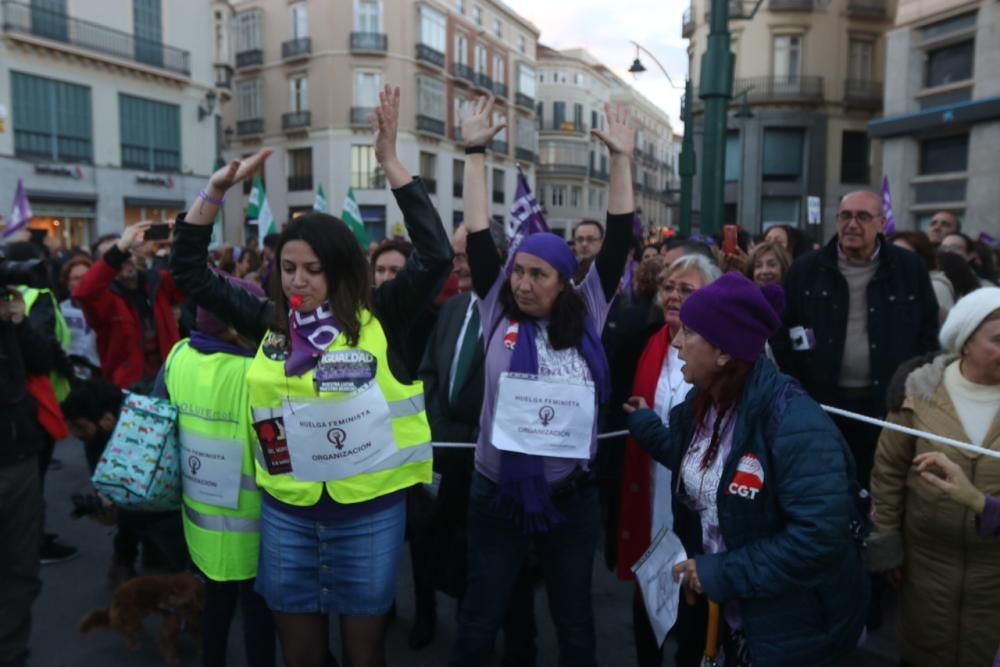 Miles de manifestantes colapsan el centro de Málaga en una marcha que comenzaba con polémica con Francisco de la Torre