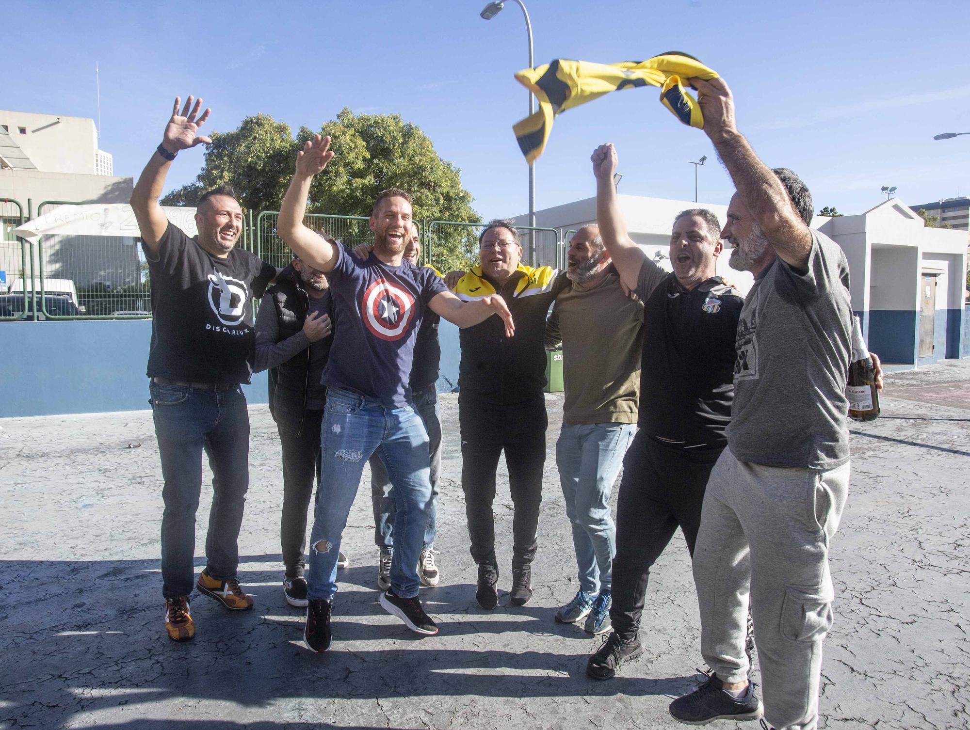 El Betis Florida de Alicante reparte 14 millones de euros del cuarto premio de la Lotería