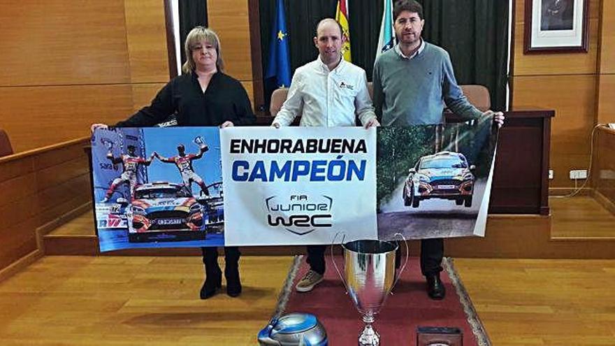 Homenaje a Mauro Barreiro, campeón de rally