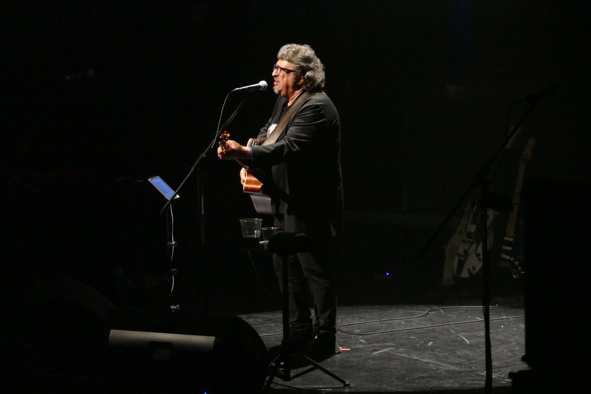 EN IMATGES | SAU triomfa al Teatre El Jardí amb els aires empordanesos de Fredrik Strand