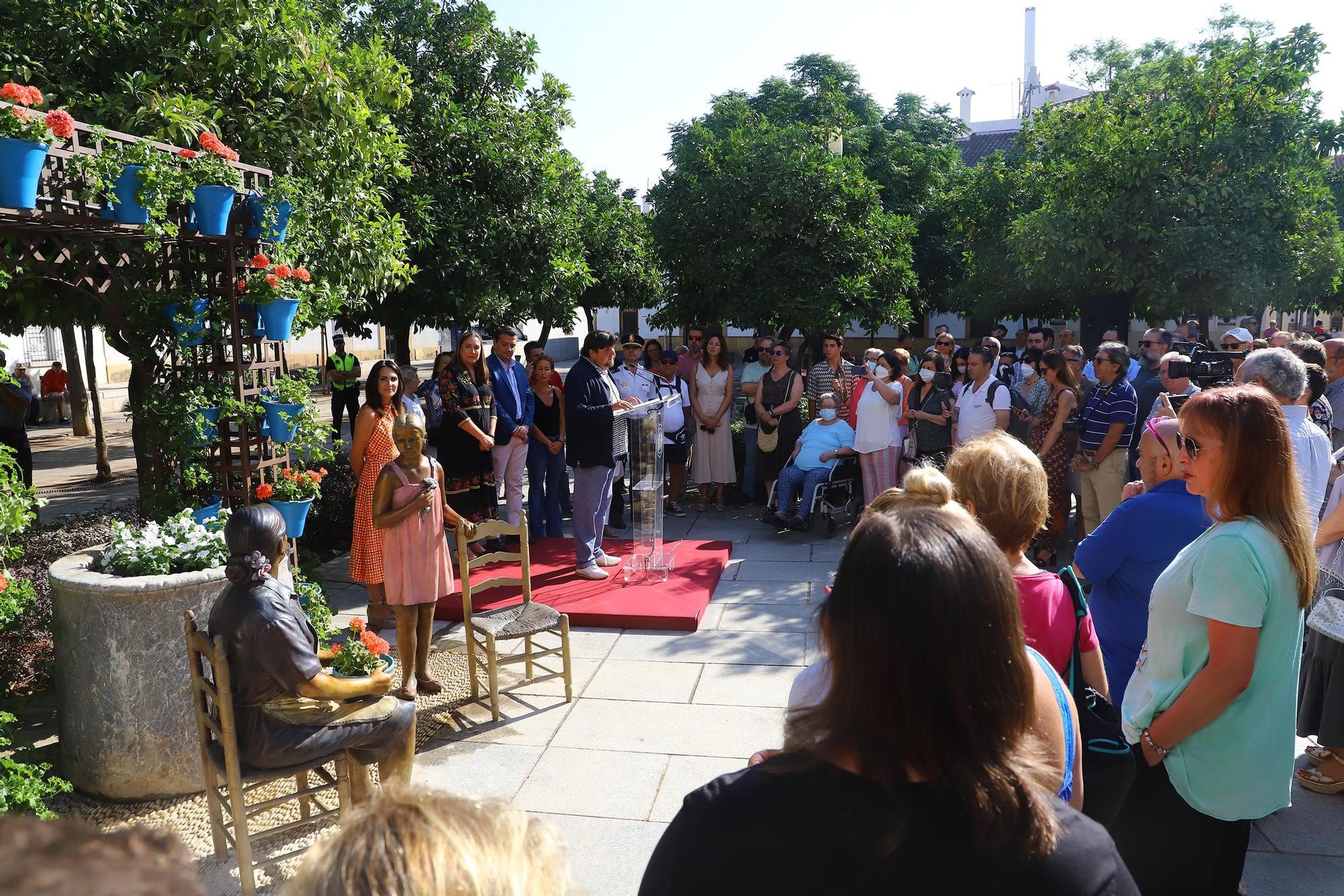 Inauguración del nuevo conjunto escultórico de homenaje a los Patios de Córdoba, obra de Juan Manuel Belmonte