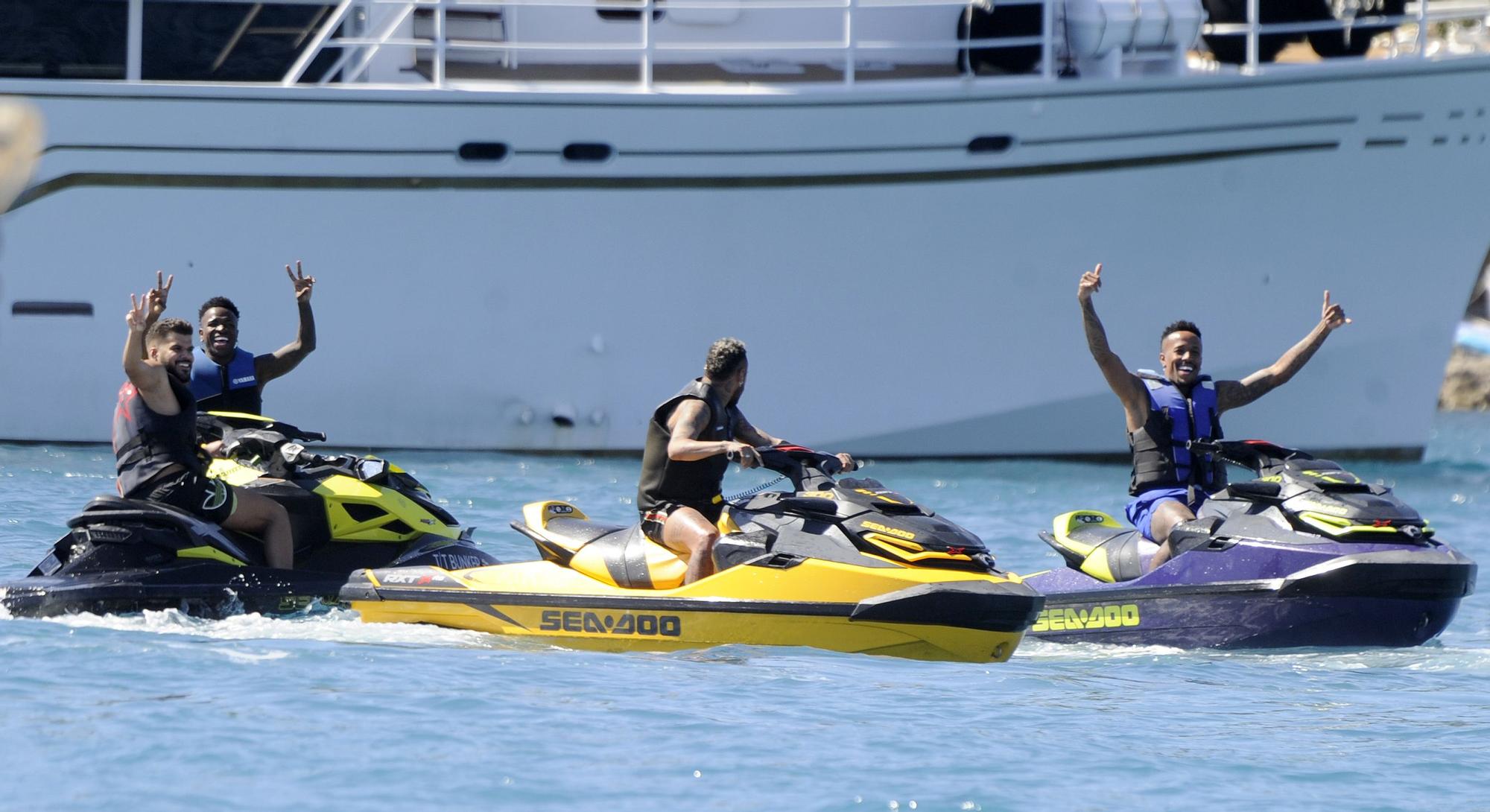 Neymar, Vinicius y Militao en Ibiza