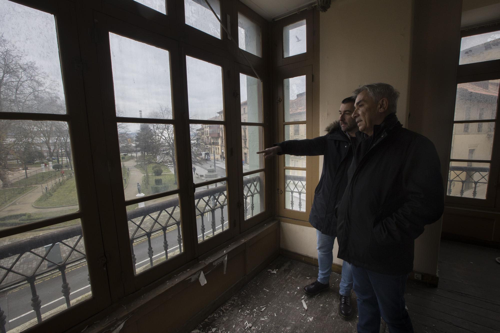El interior del edificio del Café Colón, al desnudo
