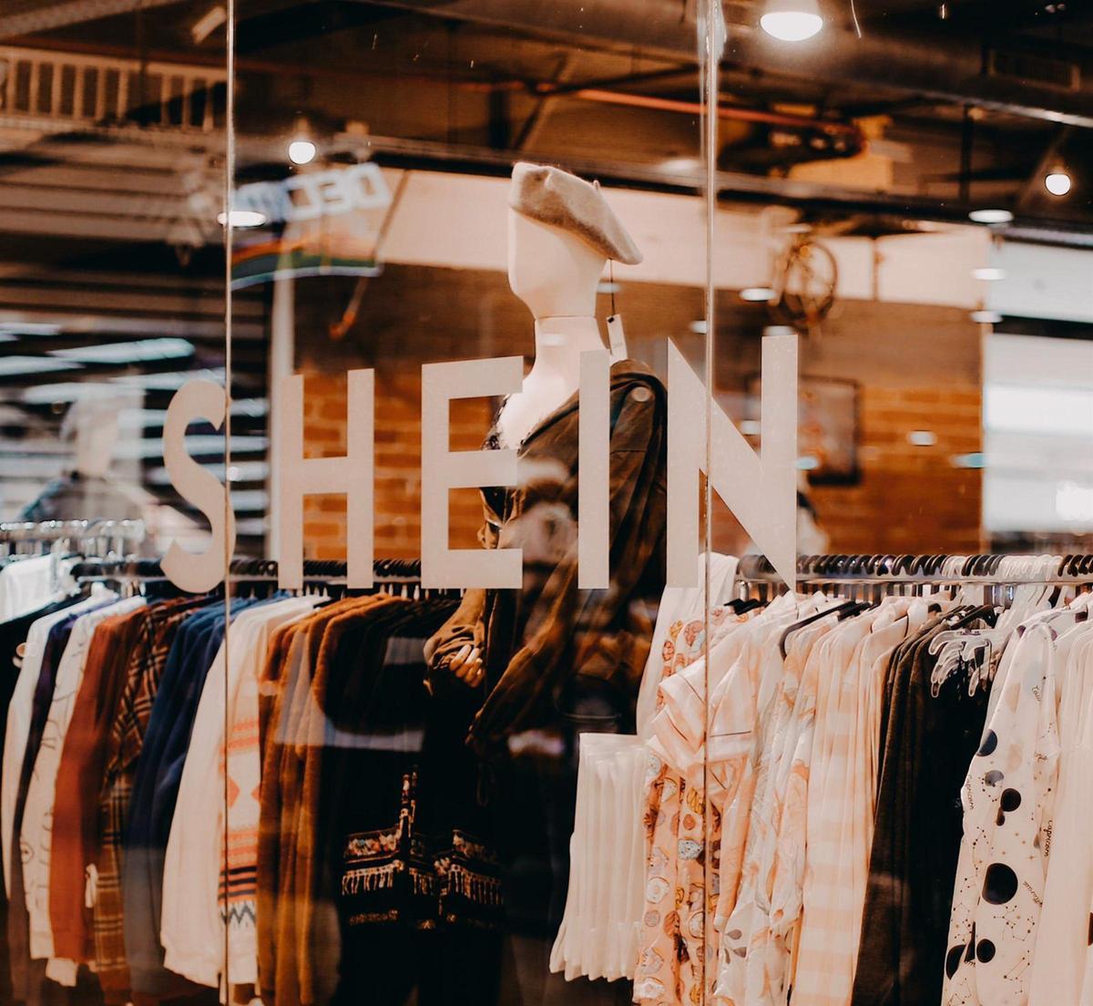 Archivo - Arxiu - Pop-Up Shein Maremàgnum.