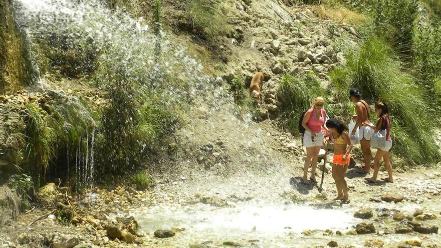 Está previsto que a partir de 2018 el agua del río Chíllar alivie el déficit del embalse de la Viñuela.