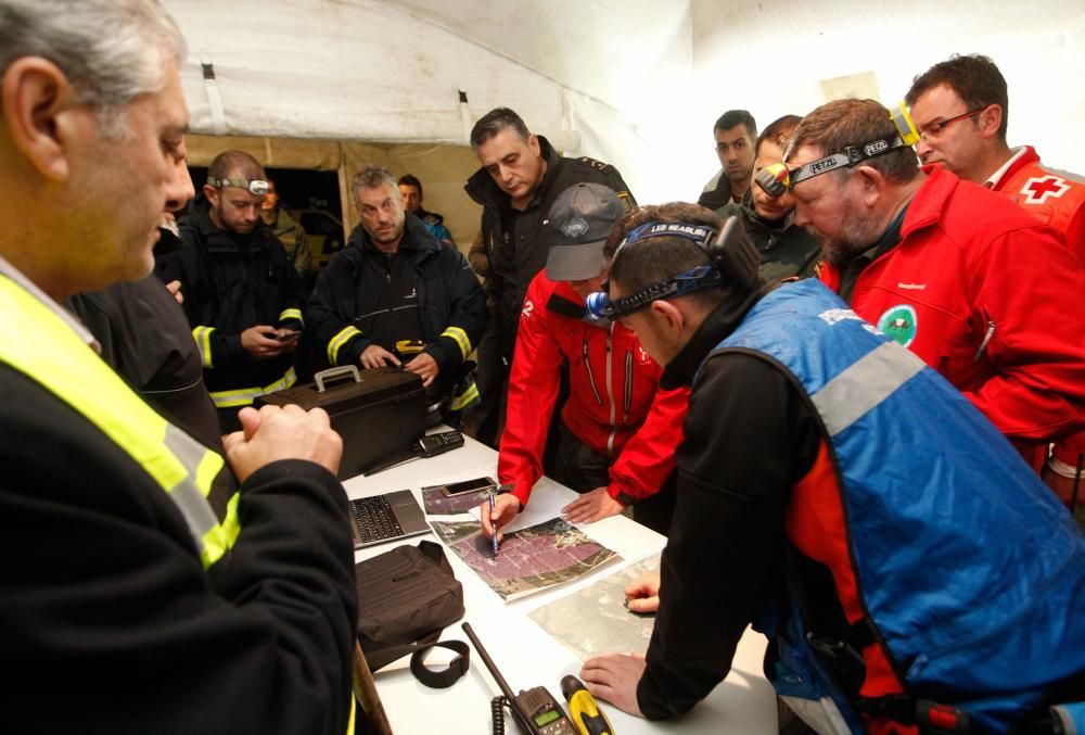 Simulacro de búsqueda de un desaparecido en Lugones