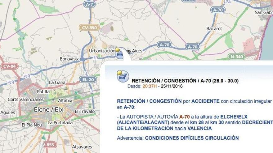 La DGT advierte en su página web del atasco