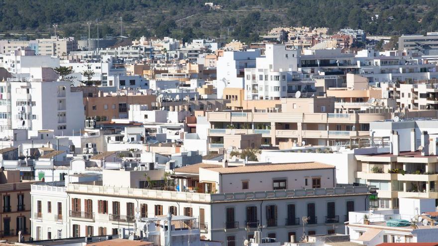 Vista de la ciudad de Eivissa.