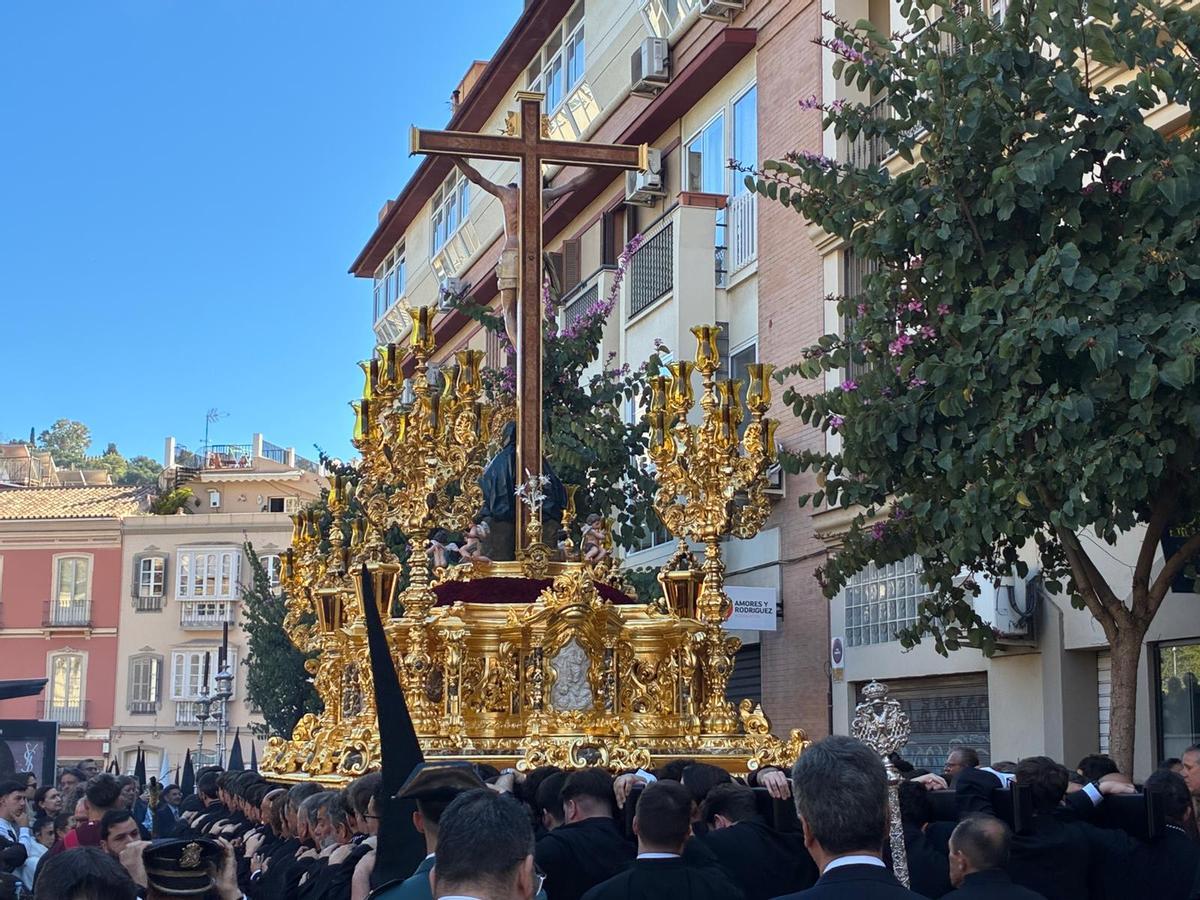El nuevo trono del Cristo del Amor