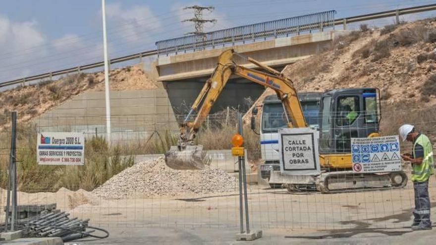 Torrevieja invierte 537.000 euros en resolver dos puntos negros de inundaciones