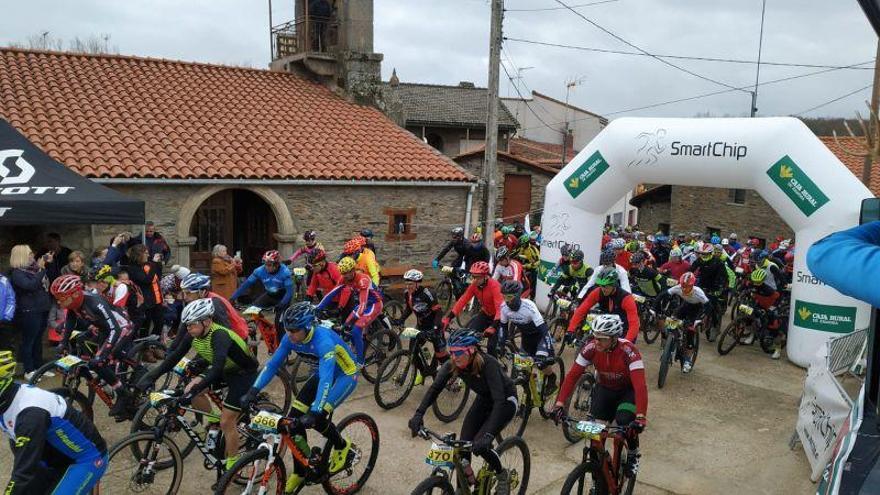 Marcha ciclista en Ufones.