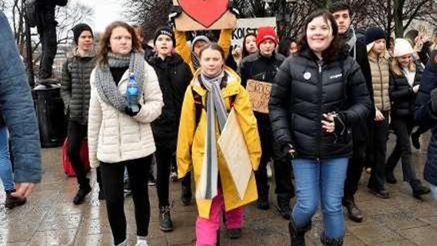 Cientos de jóvenes gallegos secundan las protestas contra el cambio climático