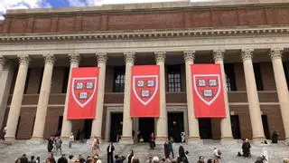 Harvard defiende ante la justicia que el veto a estudiantes extranjeros es una "violación clara de la Primera Enmienda"