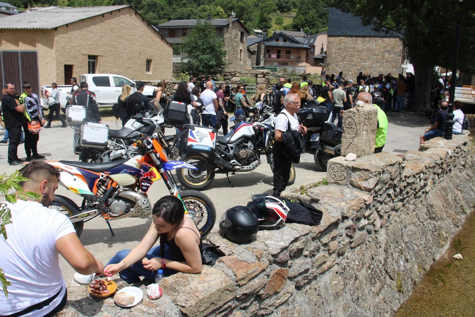 GALERIA| Las motos conquistas la Alta Sanabria