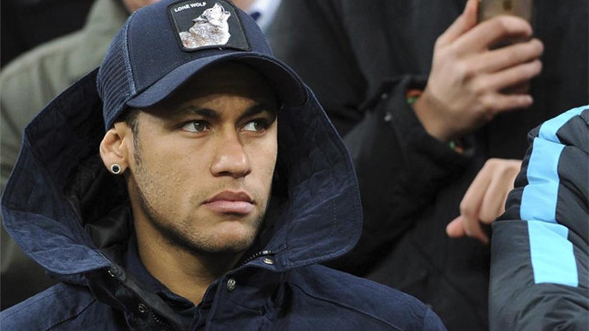 Neymar amplia su contrato con Doyen