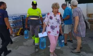 Benitatxell, primer pueblo que reparte agua en garrafas por la sequía