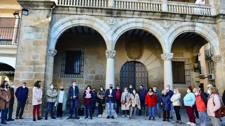 Sanidad se reafirma y licitará &quot;en unos días&quot; la gestión del CRPS