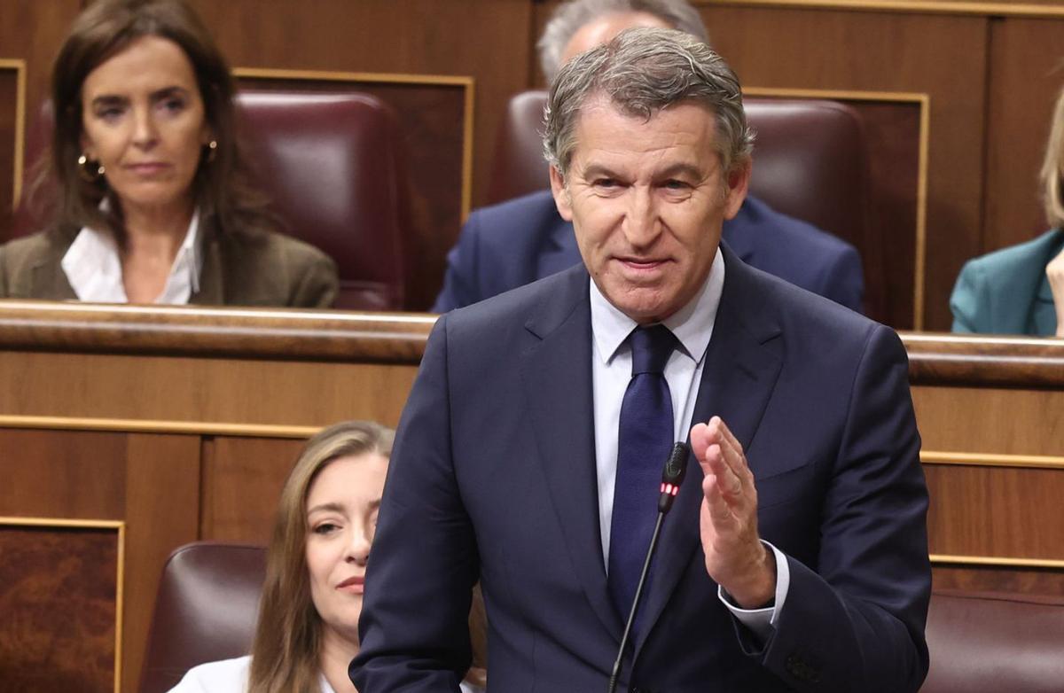 Feijóo retreu a Sánchez la "claveguera" de Ferraz