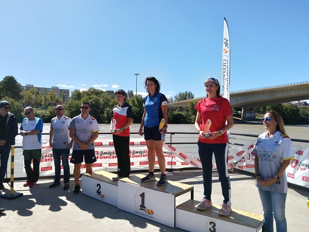 La piragüista Arancha Cester, en el podio.